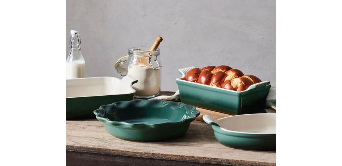 Le Creuset-Heritage 4-Piece Bakeware Essentials Set