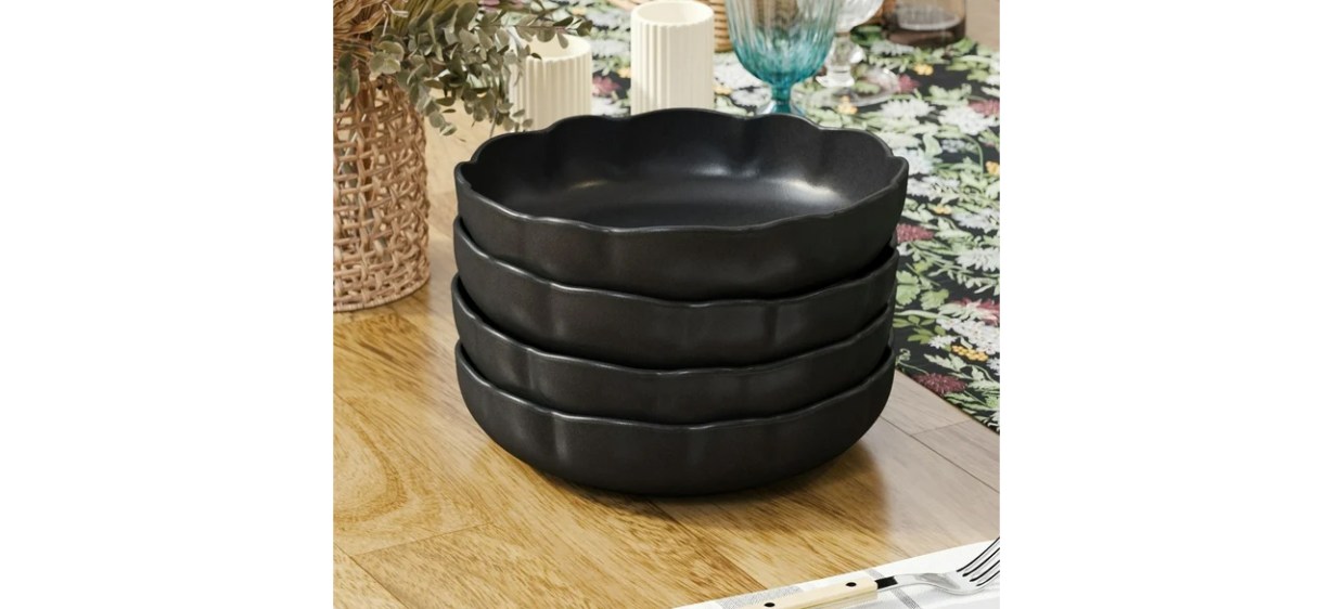 Black  Beautiful Scallop Set of 4 Stoneware Pasta Bowls on table