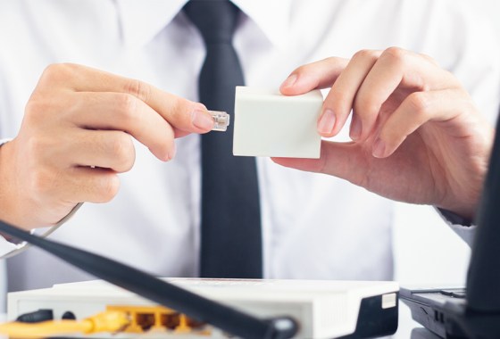 Ethernet splitter vs. ethernet switch