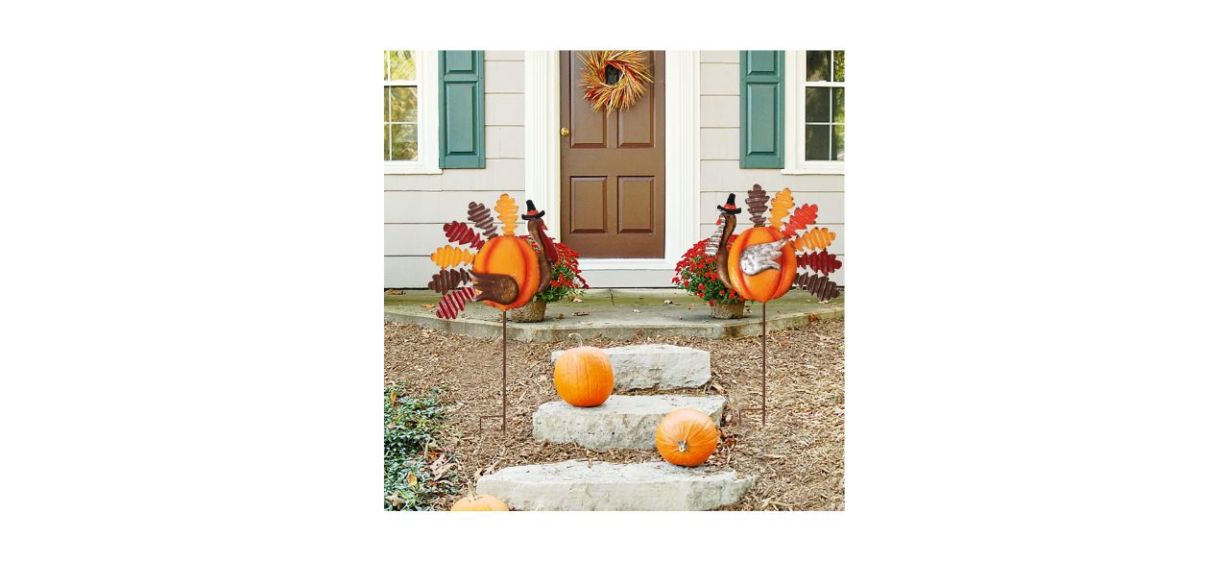 2 outdoor Thanksgiving turkey decorations on metal stakes 2 outdoor Thanksgiving turkey decorations on metal stakes