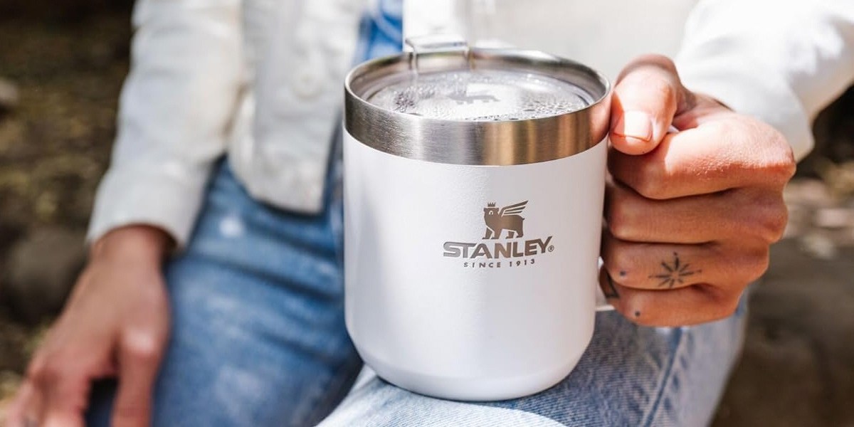 Stanley Classic Legendary Camp Mug