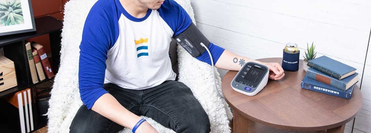 Paramed Blood Pressure Monitor - Bp Machine - Automatic Upper Arm Blood  Pressure Cuff 8.7-15.7 inches - Large LCD Display 120 Sets Memory - Device  Bag