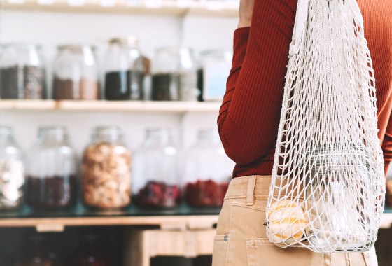 Easy ways to minimize plastic waste for Plastic Free July