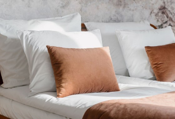 Get that perfect vacation sleep with these hotel pillows