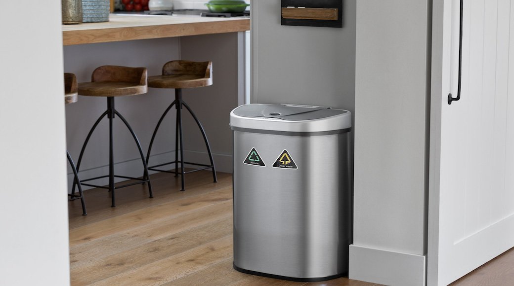 5 Best Trash Cans May 2021 BestReviews