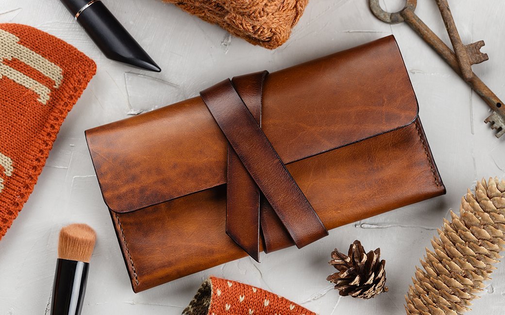 5 Best Canvas Wallets For Women 2021 The Art of Mike Mignola