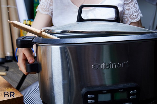 This Crockpot Slow Cooker With 21,900+ Perfect Ratings is Just $40 at   Right Now