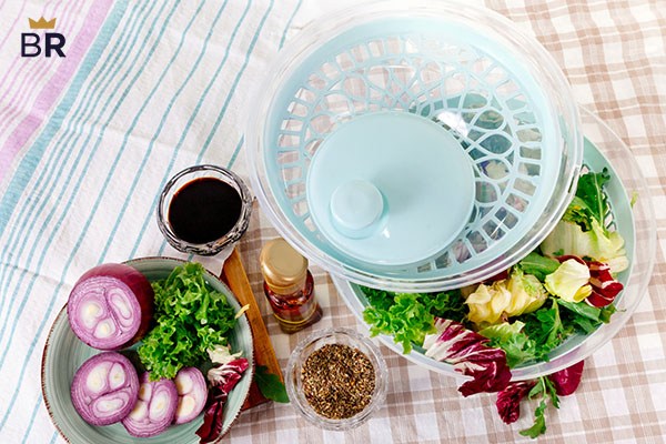 Are Salad Spinners Worth The Money? Our Pick For Best Salad Spinner For  Price
