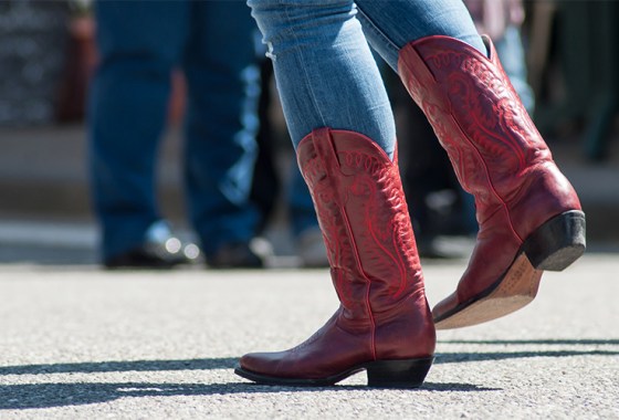 18 trendy cowboy boots to wear this winter