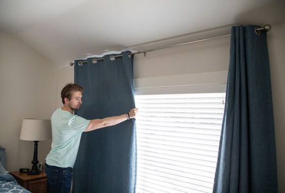 6 reasons blackout curtains are the perfect gift for college students