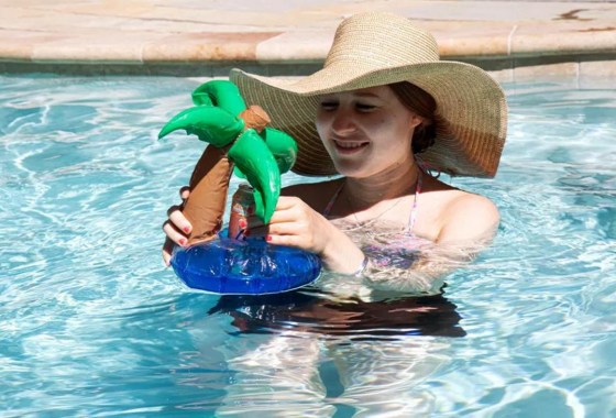 Why your hair turns green in chlorine and 12 clarifying shampoos to prevent it