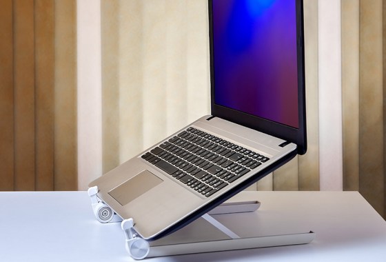 Best vertical laptop stands