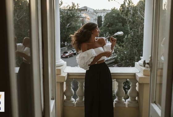 Best puff-sleeve crop top