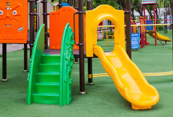 Best plastic outdoor playset for toddlers