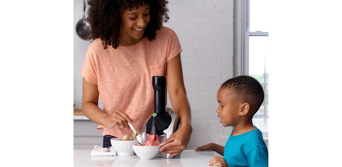 Yonanas Classic Frozen Fruit Soft Serve Maker