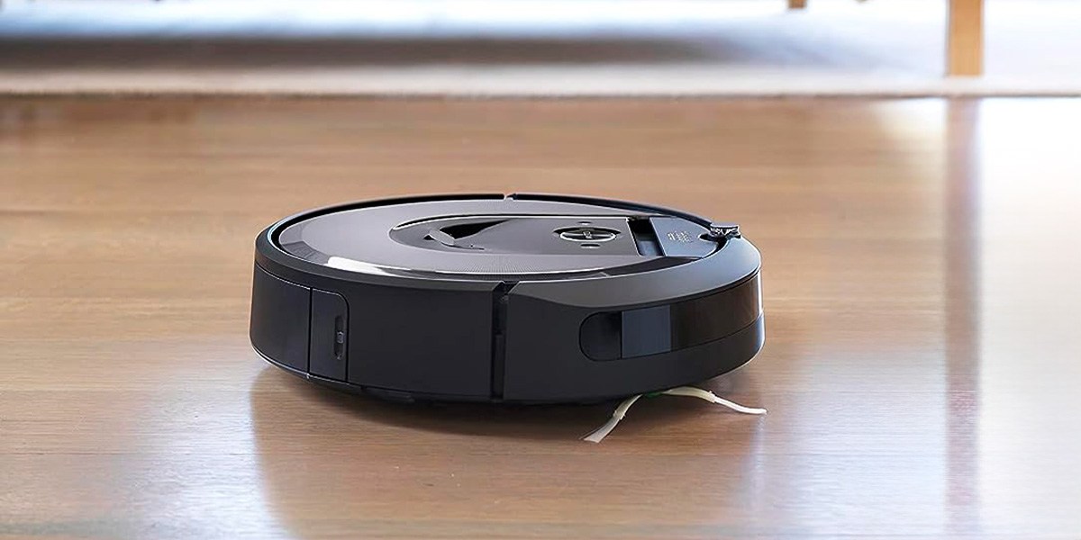 Robotic vacuum cleaning hardwood flooring