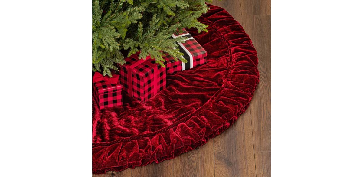 Mercury Row Hubbert Plush Velvet Christmas Textile Collection