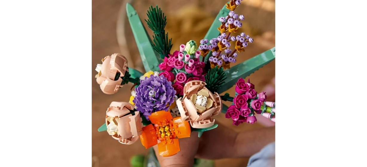 LEGO Icons Wildflower Bouquet
