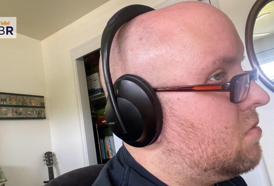 Bose noise-canceling headphones 700 review