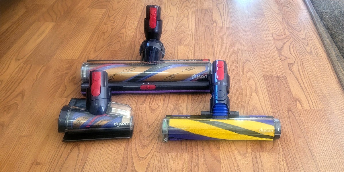 Gen5outsize Absolute brush rolls on hard flooring