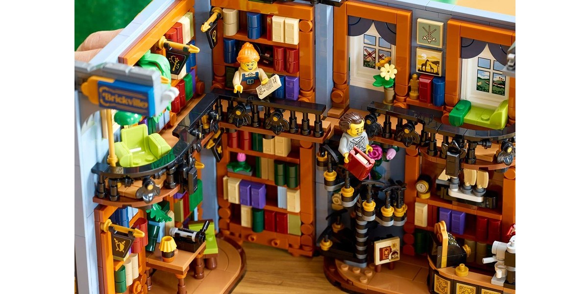 LEGO Book Nook