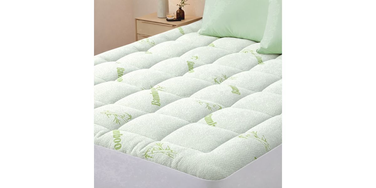 YESBEDS Queen Bamboo Viscose Mattress Pad