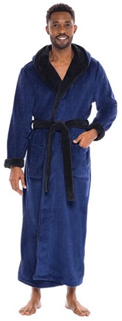 This is the best men's fleece robe on  — and it's only $23