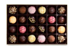 Godiva Chocolatier Signature Truffles Assorted Chocolate Gift Box